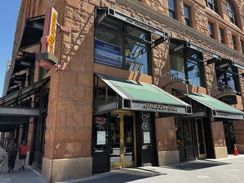Image: Front of Appaloosa Bar and Grill on 16th Street.