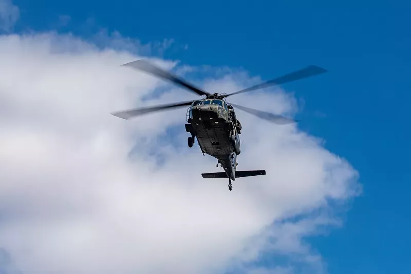 Image: black hawk army helicopter