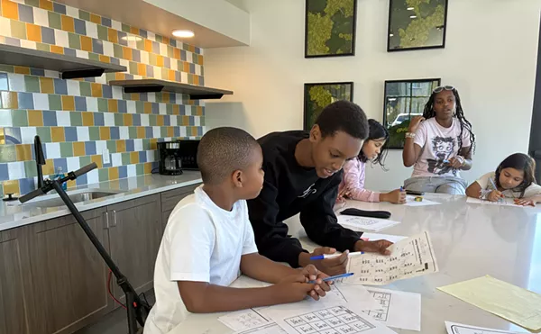 Image: Aurora Brothers Run Free Tutoring Service for Low-Income Students
