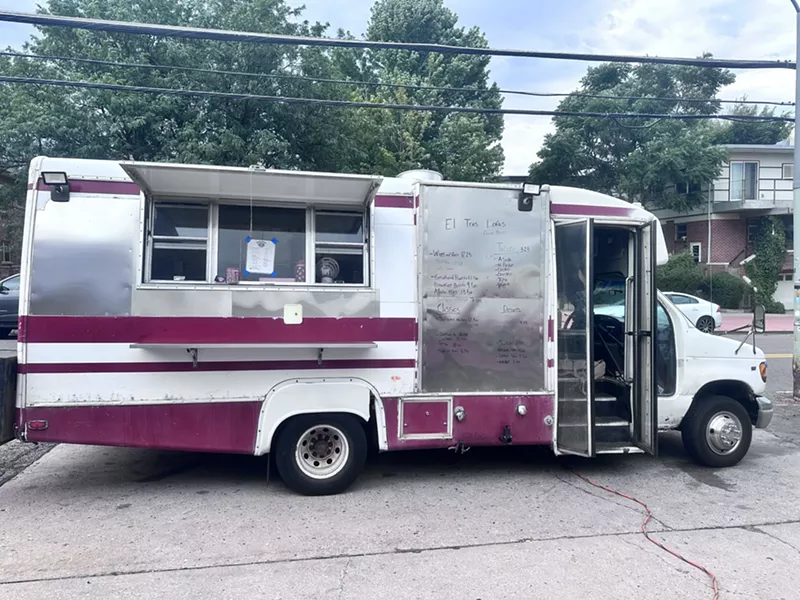 Image: El Tres Loras food truck