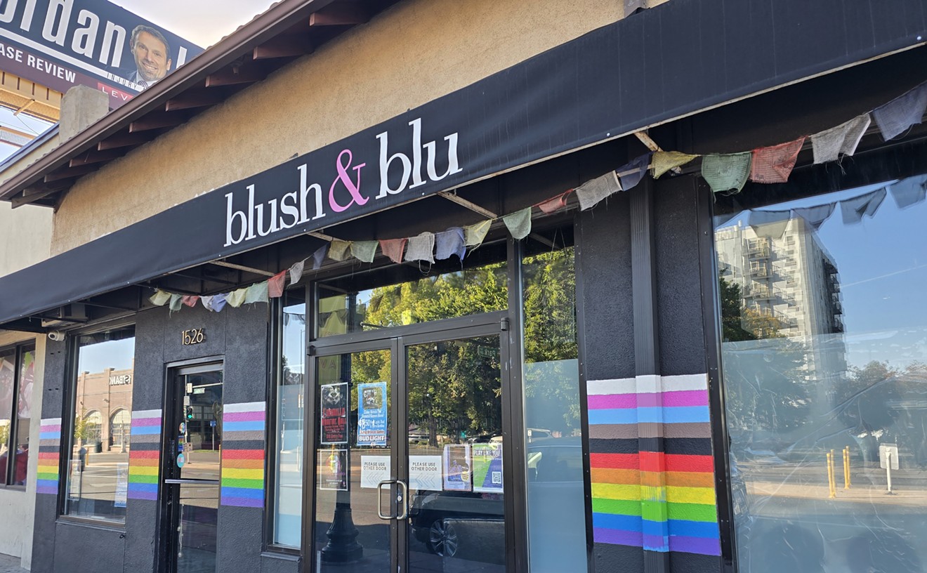 Blush &amp; Blu, Denver's Oldest Lesbian Bar, Is Closing