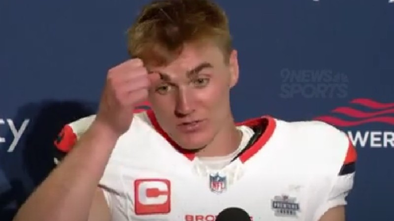 Bo Nix looking confused after the Broncos' 26-20 loss to the Seattle Seahawks.