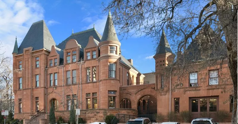 Image: Patterson Inn hotel in Denver