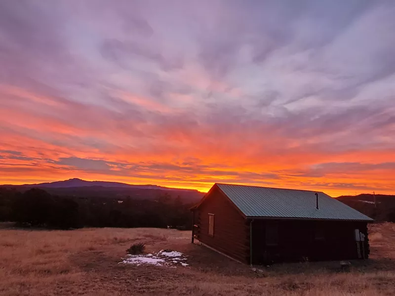 Image: Colorado sunset with a barn