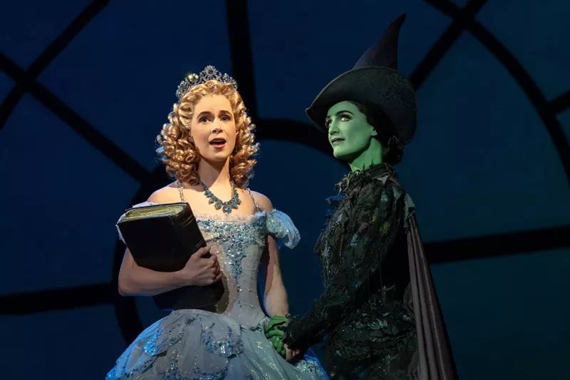 Image: production of the Broadway musical Wicked