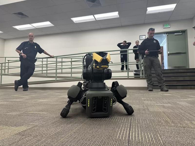 Image: bomb squad robot