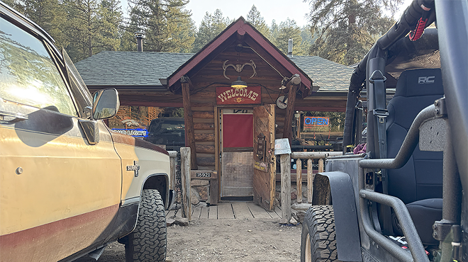Bucksnort Saloon parking lot