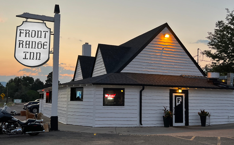 Image: Front Range Inn Is the Best Bar and Restaurant Near Red Rocks