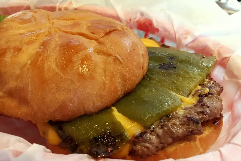 Image: hamburger with chile