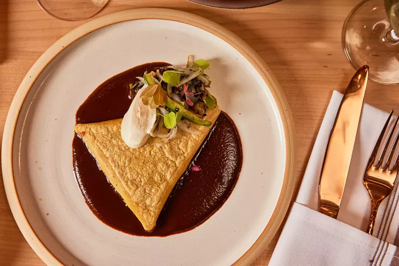 Image: mole sauce on a plate