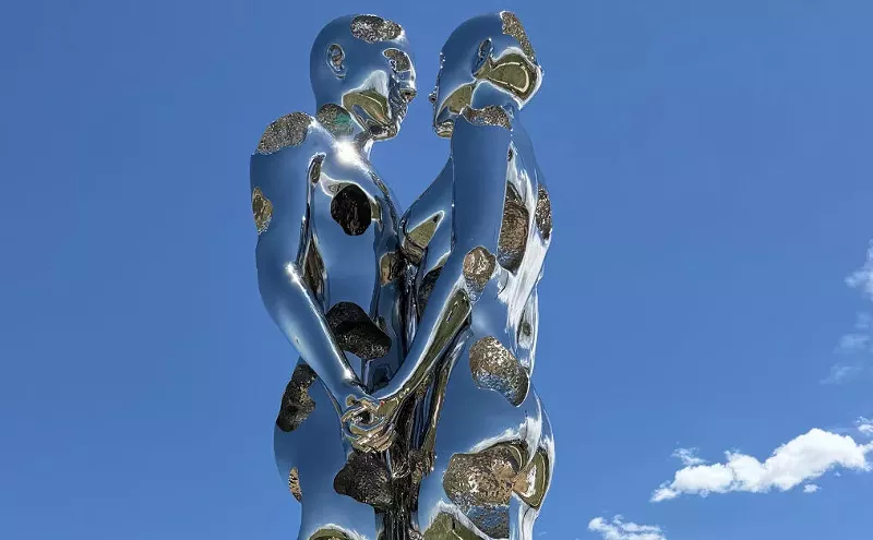 Image: Ginger Brunetti White Gets Straight to the Art