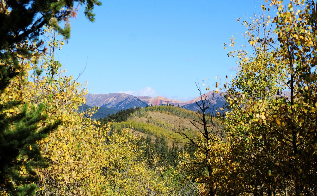 Get Outside: Ten Best Fall Hikes in Colorado for When the Leaves Change