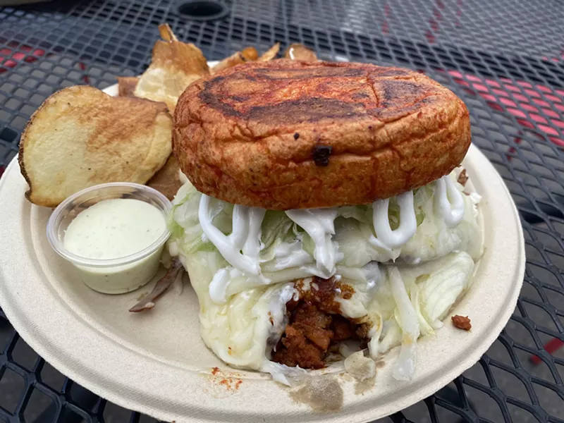 Image: Mexican sandwich with chorizo