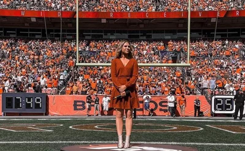 Image: Kayla Ruby Is the Denver Broncos' Go-To for the National Anthem