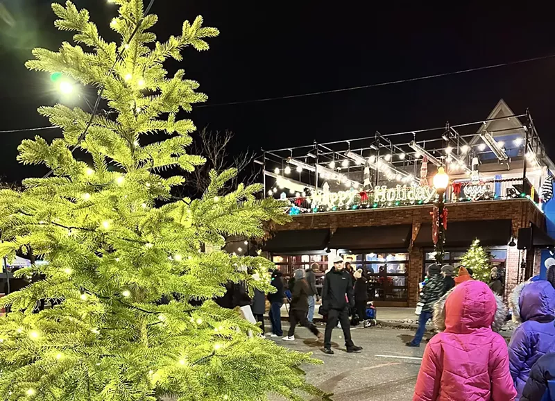 Image: Christmas tree in downtown littleton, colorado