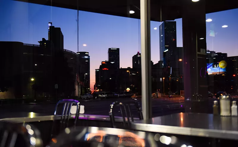 Image: Midnight Snack: Chains Dominate the Current 24/7 Diner Options
