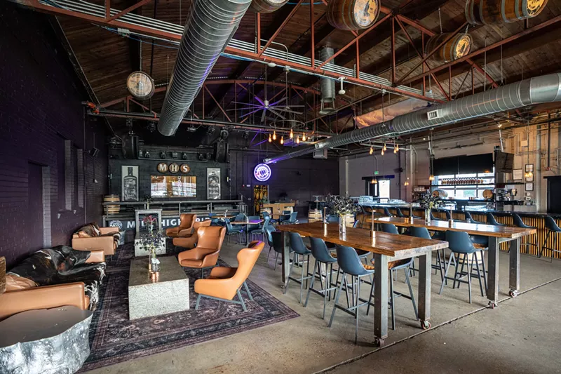 Image: cocktail lounge