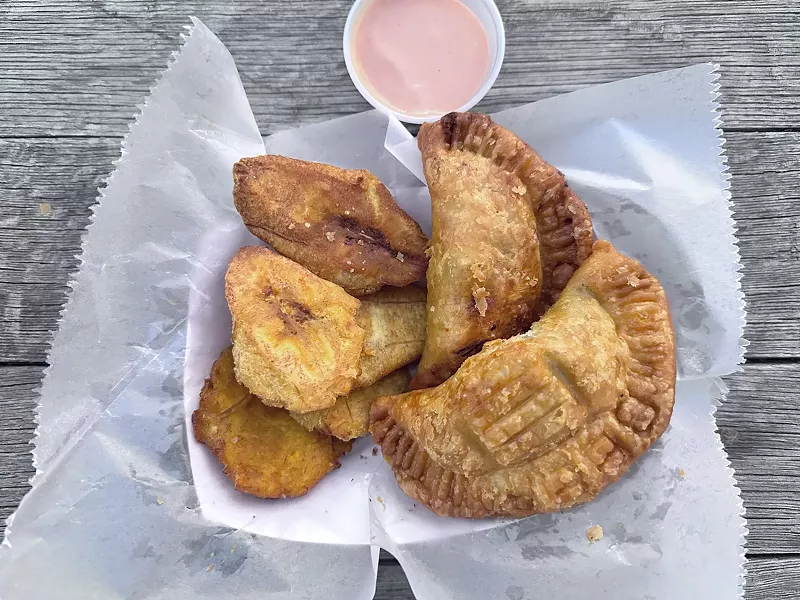 Image: empandas and tostones