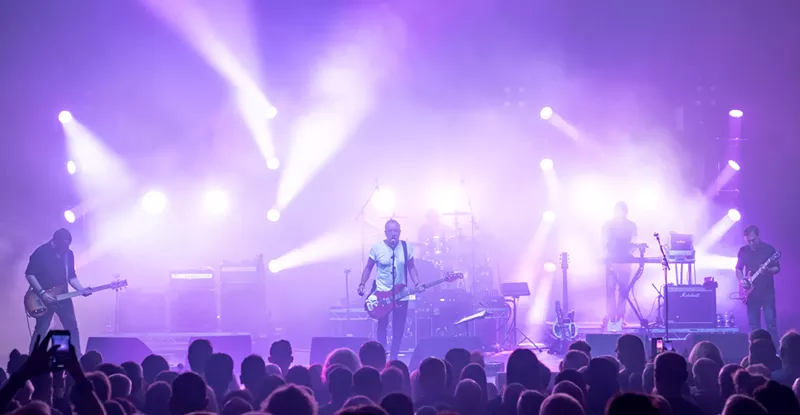 Image: Peter Hook & the Light