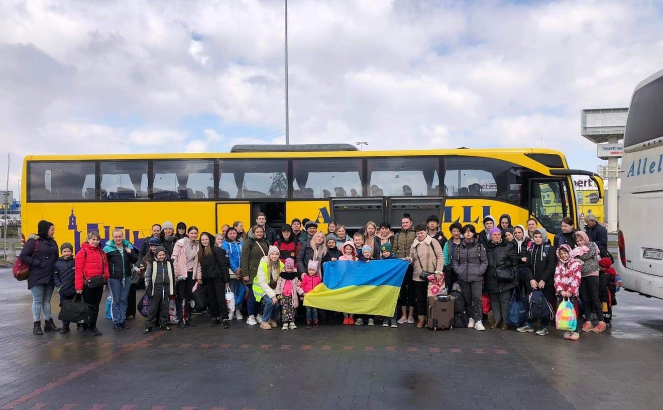 Reflections From a Van Full of Ukrainian Refugees