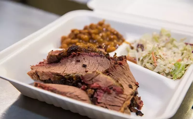 Image: Rolling Smoke Bar-B-Que