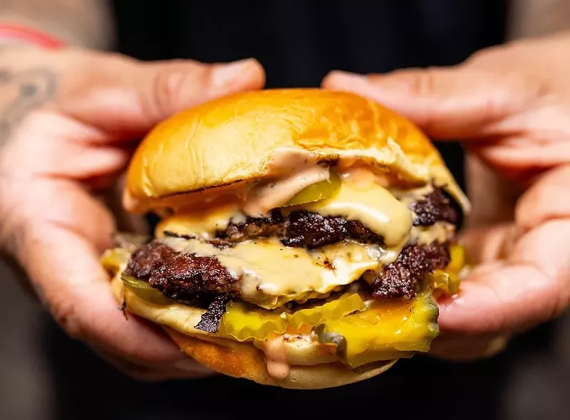 Image: a smashburger