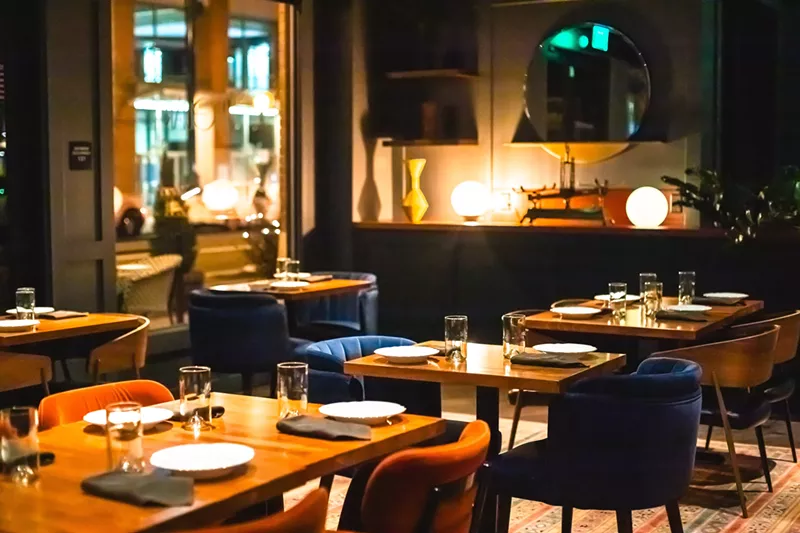 Image: restaurant dining room