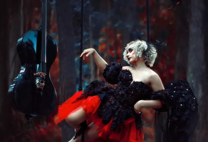 Image: Aerial cellist Cellista now brings her music and creative vision to life from a static trapeze.