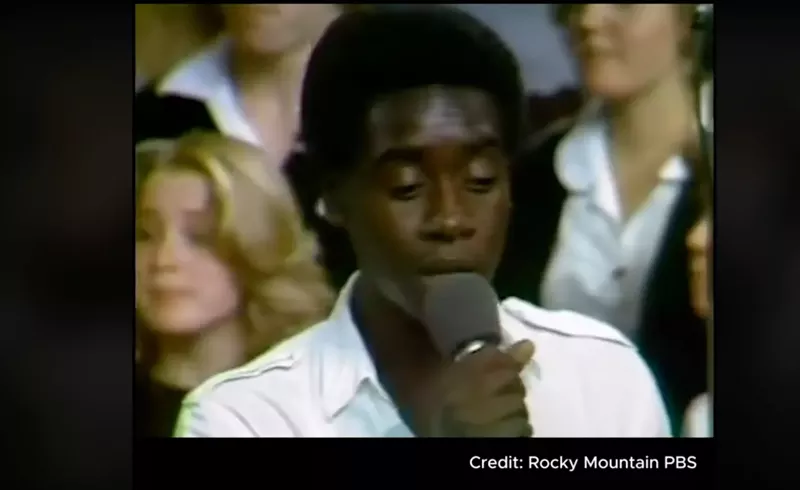 Image: a young don cheadle singing