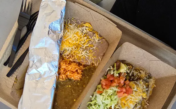 Image: Denver’s Tastiest Green Chile Is Being Served at a Garden Center