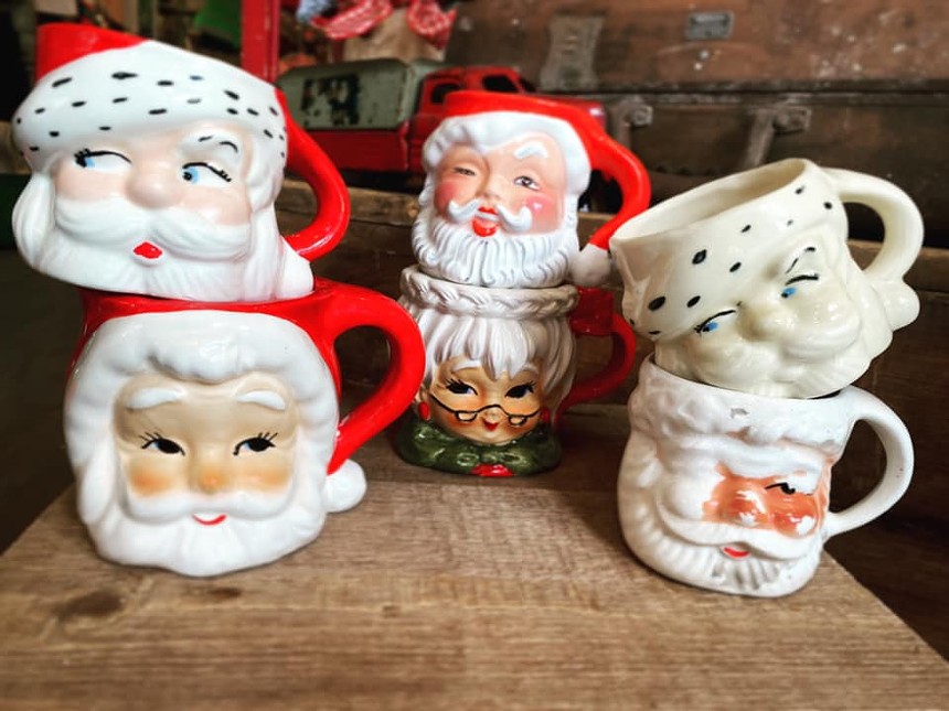 What will you find at Kitschy Witch's holiday open house? - KITSCHY WITCH VINTAGE