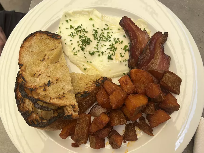 Toast, eggs, potatoes, bacon