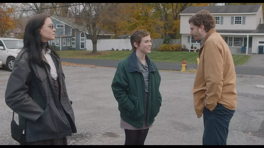 actors Hannah Gross, Sophia Lillis and Michael Cera on set.