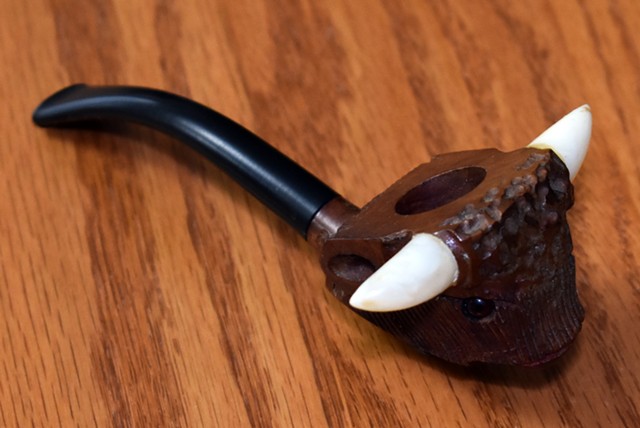 Buffalo tobacco pipe