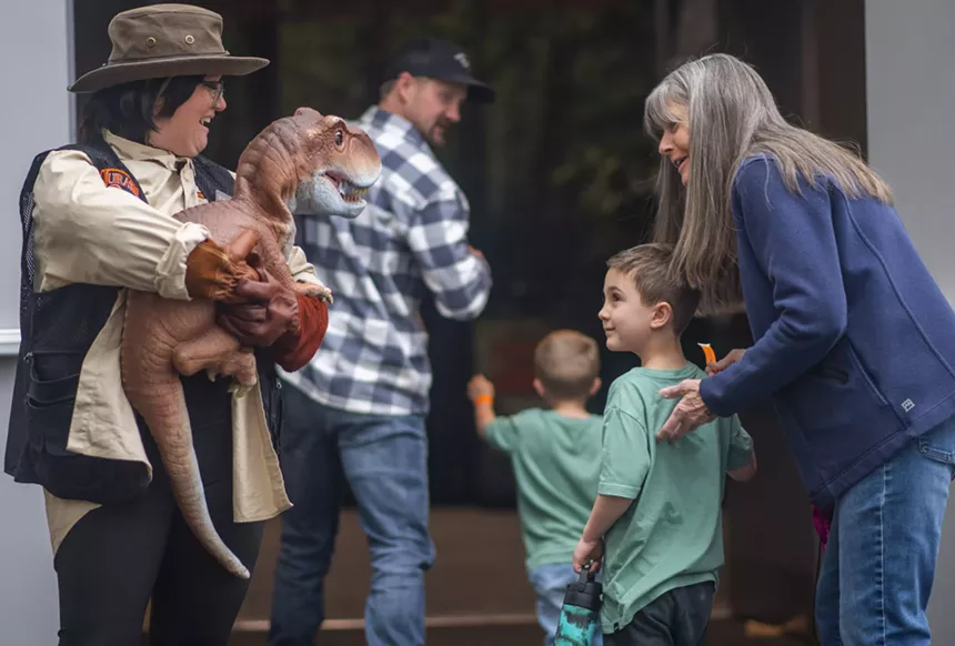 child meets T-Rex