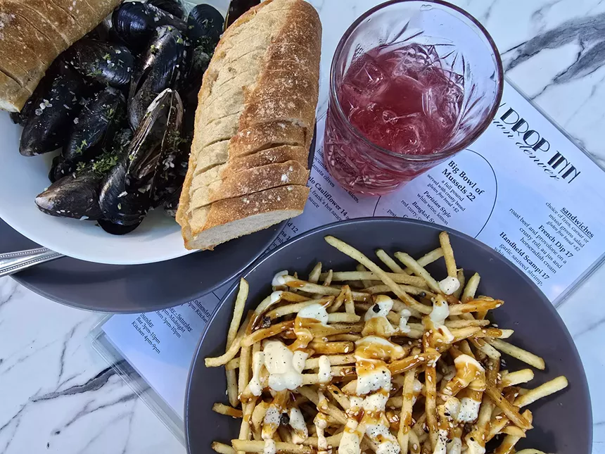 mussels and fries