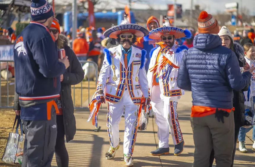 mexican elvis fans