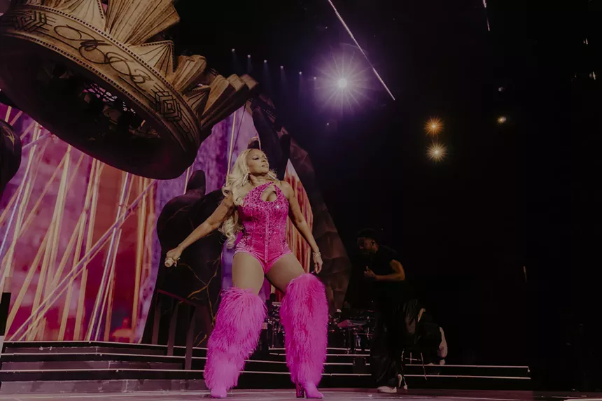 Mary J. Blige performing at Denver Ball Arena