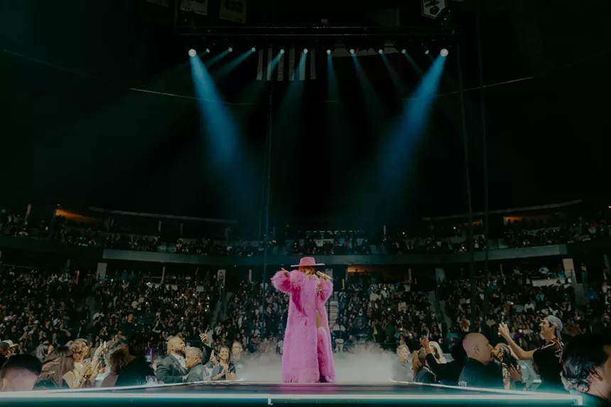 Mary J. Blige performing at Denver Ball Arena
