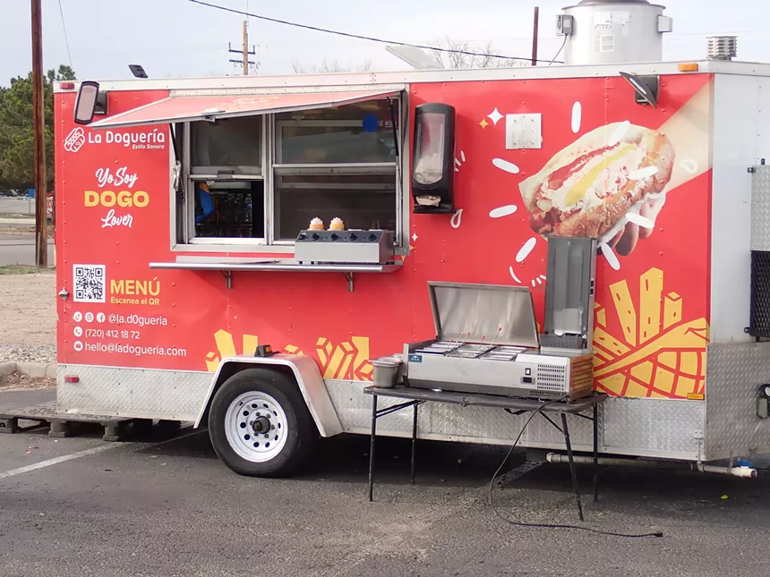 hot dog truck