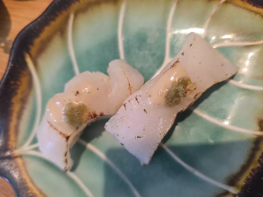 scallop nigiri