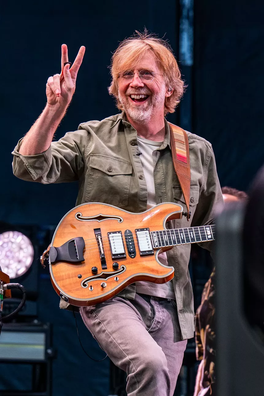 Trey Anastasio greeting the crowd