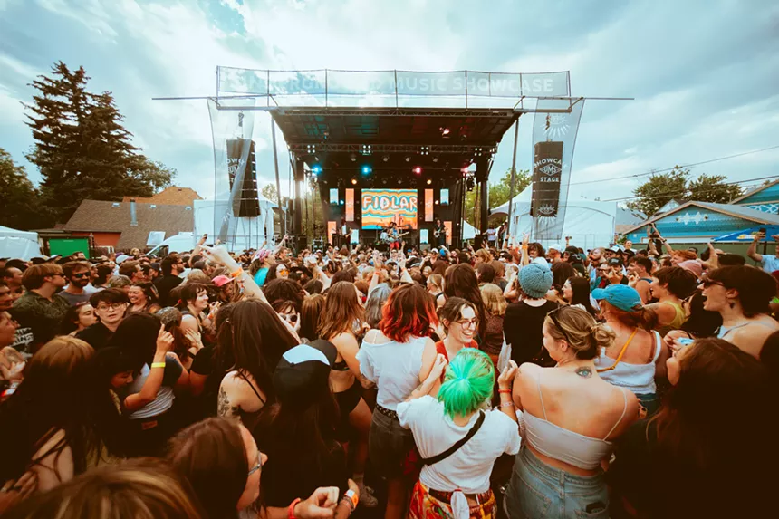 Fidlar playing UMS 2025