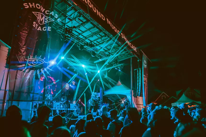 Devotchka playing UMS 2025