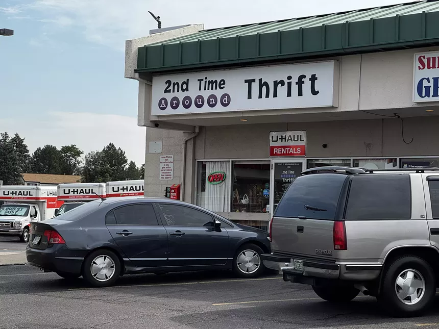2nd Time Around Thrift's Aurora storefront.