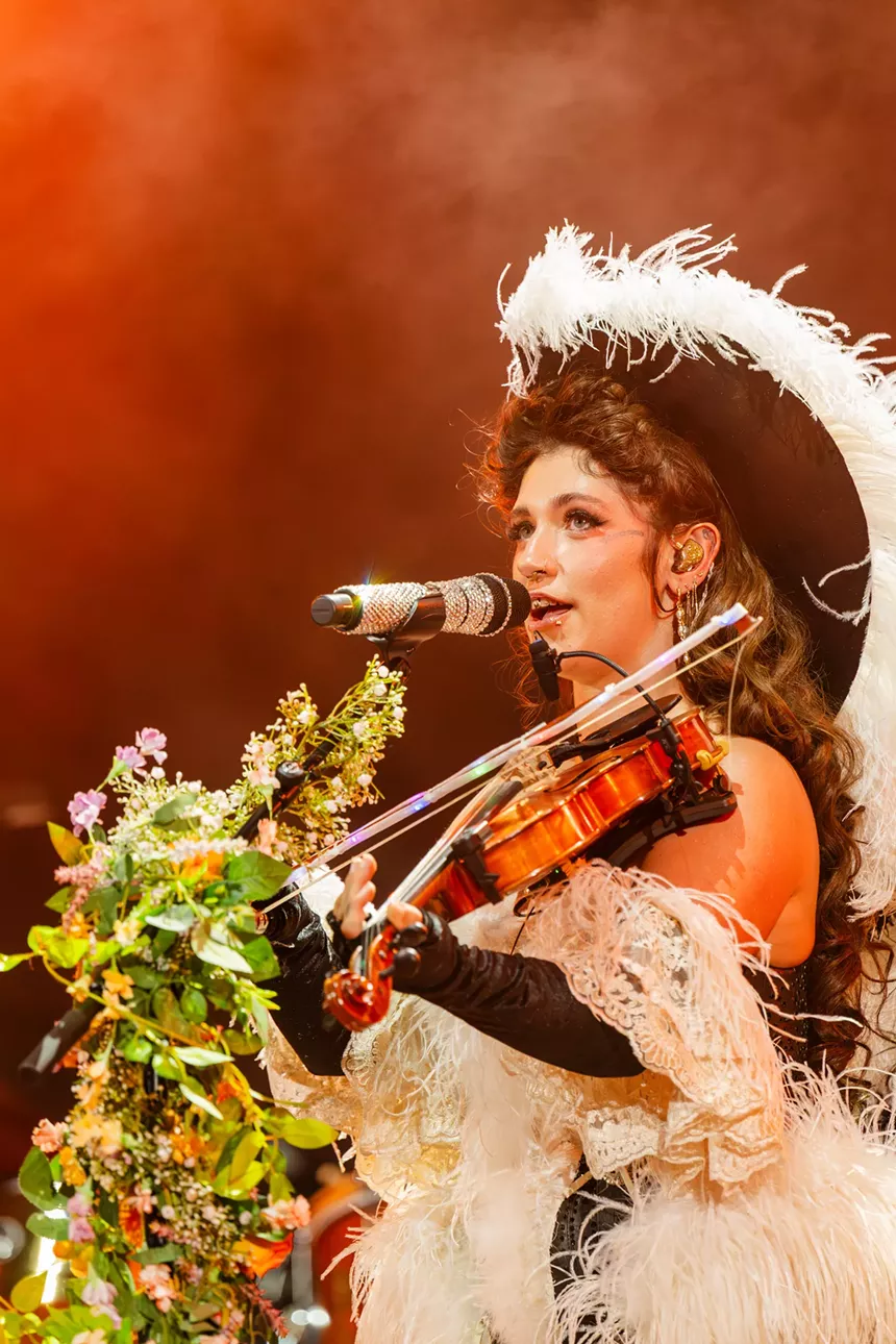 Sierra Ferrell performing at Red Rocks