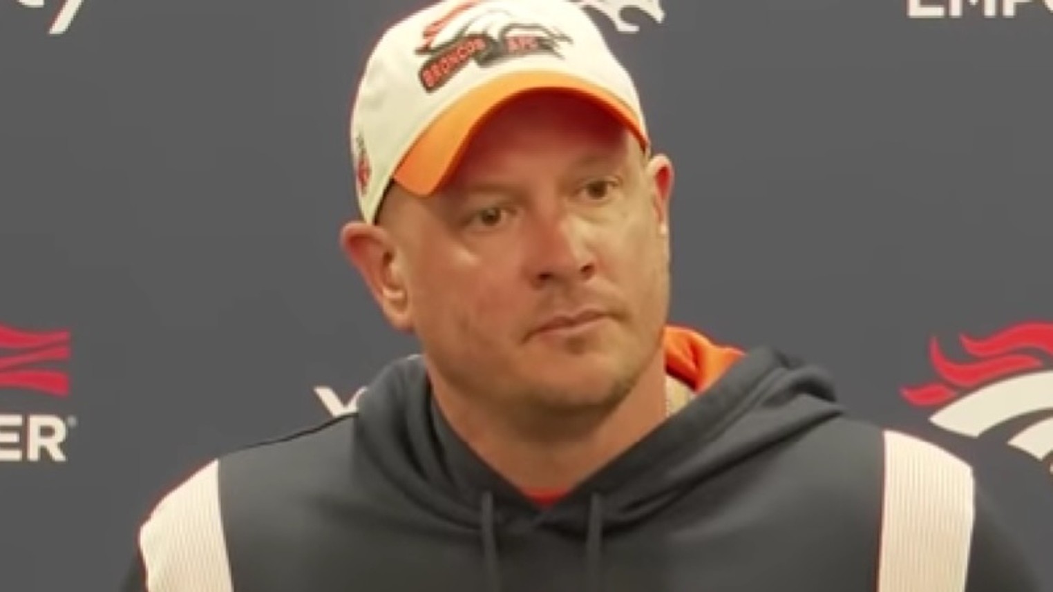 His season has been a disaster. #broncos fire head coach Nathaniel Hackett