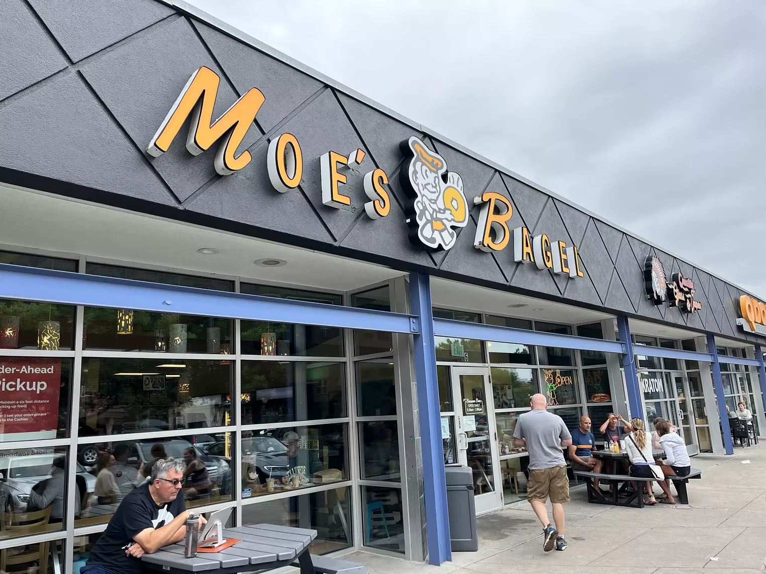 Denver Bus Route 6 Traverses Neighborhood Staples and Newcomers - Vimarsana News