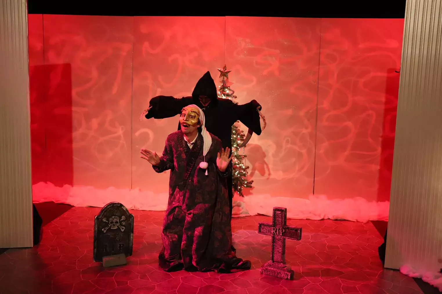 Denver Tut'Zanni Theatre Company Presents A Commedia Christmas Carol - Vimarsana News