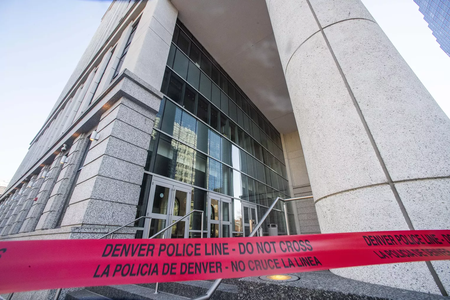 Man Shoots Up Colorado Supreme Court Building - Vimarsana News